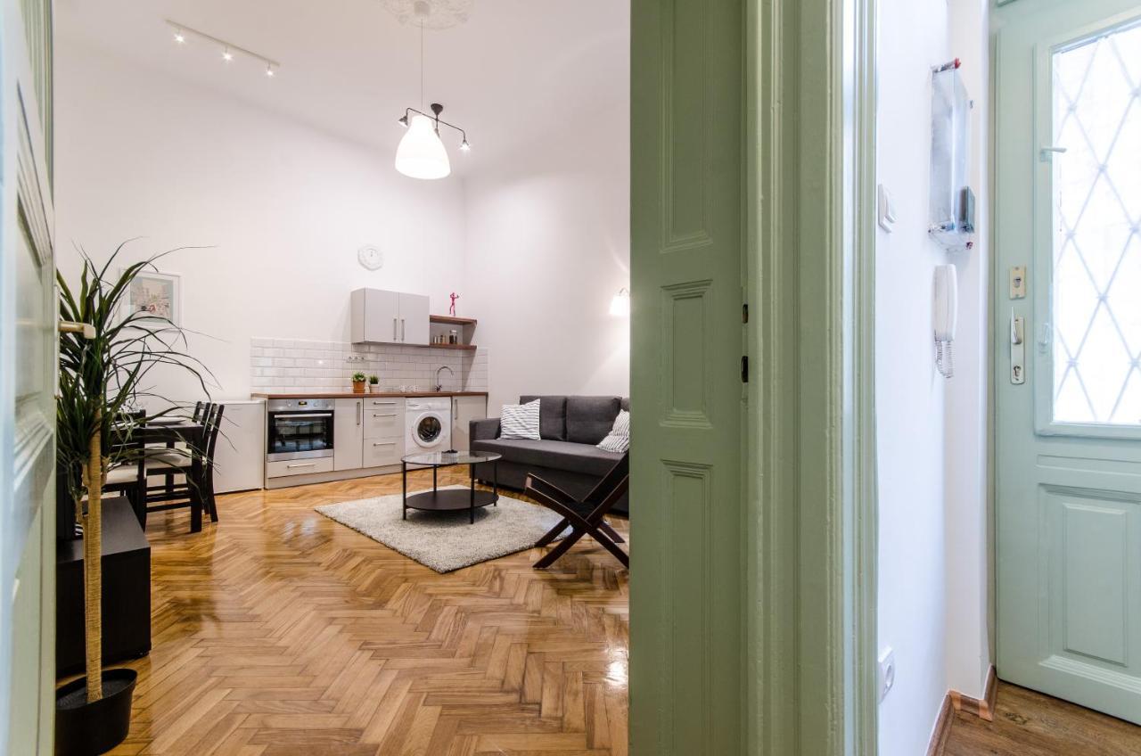 B63 2 Bedroom Apartment In Heart Of City Budapest Exterior foto